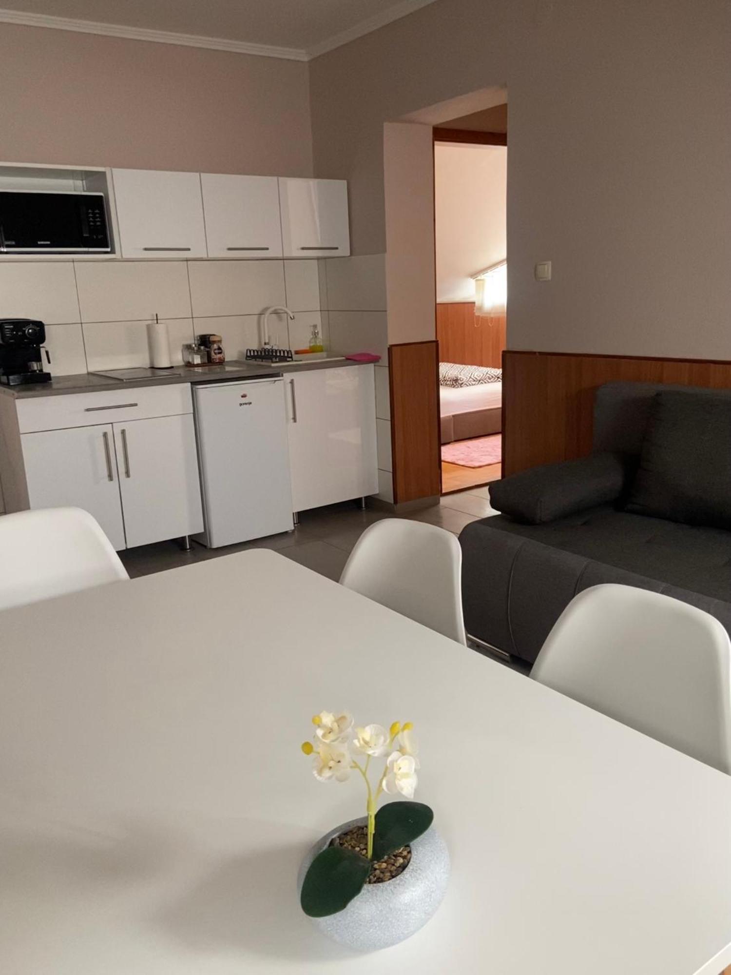 Zaira Apartman Hajduszoboszlo Exterior photo